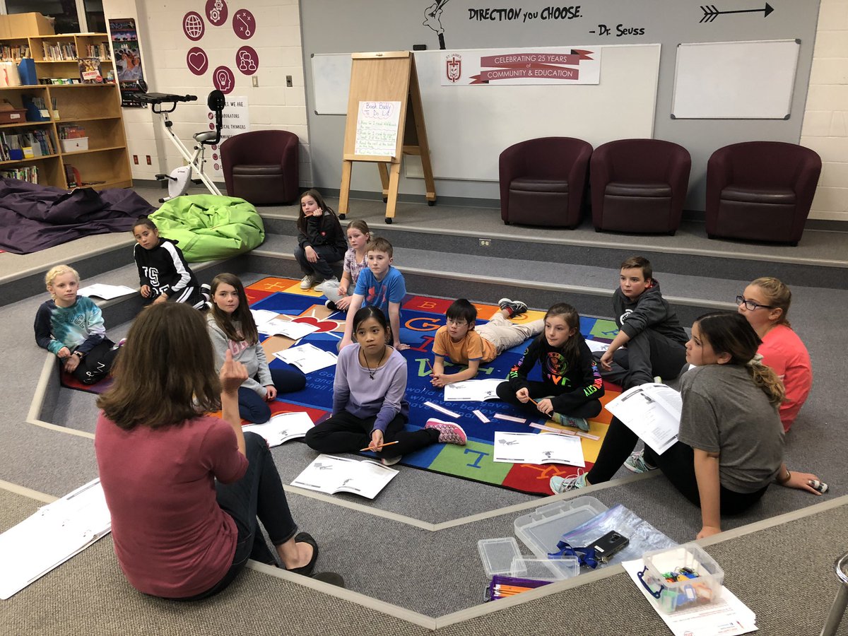 StJamesOCSB's tweet photo. Full house at our Home Alone course with Miss Emily. Wonderful opportunity for our students to learn about safety. #jamocsb https://t.co/PF8JdaXXkC