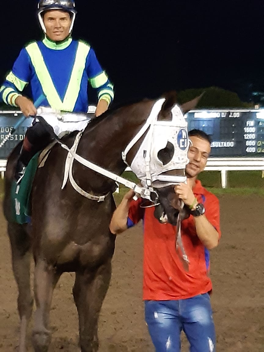 nchtrainer14's tweet image. A Dios gracias y a Mi China otra victoria para el equipo de establo con ABG DANI llevandose el "Handicap Lady Valery" monto Luis Quiroz para el Just Dreams Racing!!!