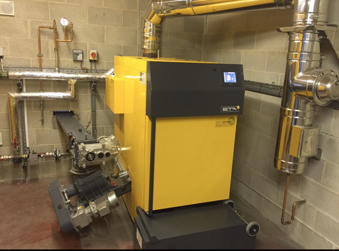 We are going to call today ETA Friday, last Job on the way back to the office is a ETA Hack 130 stuck in Ember burnout due to faulty lambda probe,replaced from van stock and back running in a flash!! <a href="/Innasol/">Innasol</a> #heating #biomassheating #RenewableEnergy