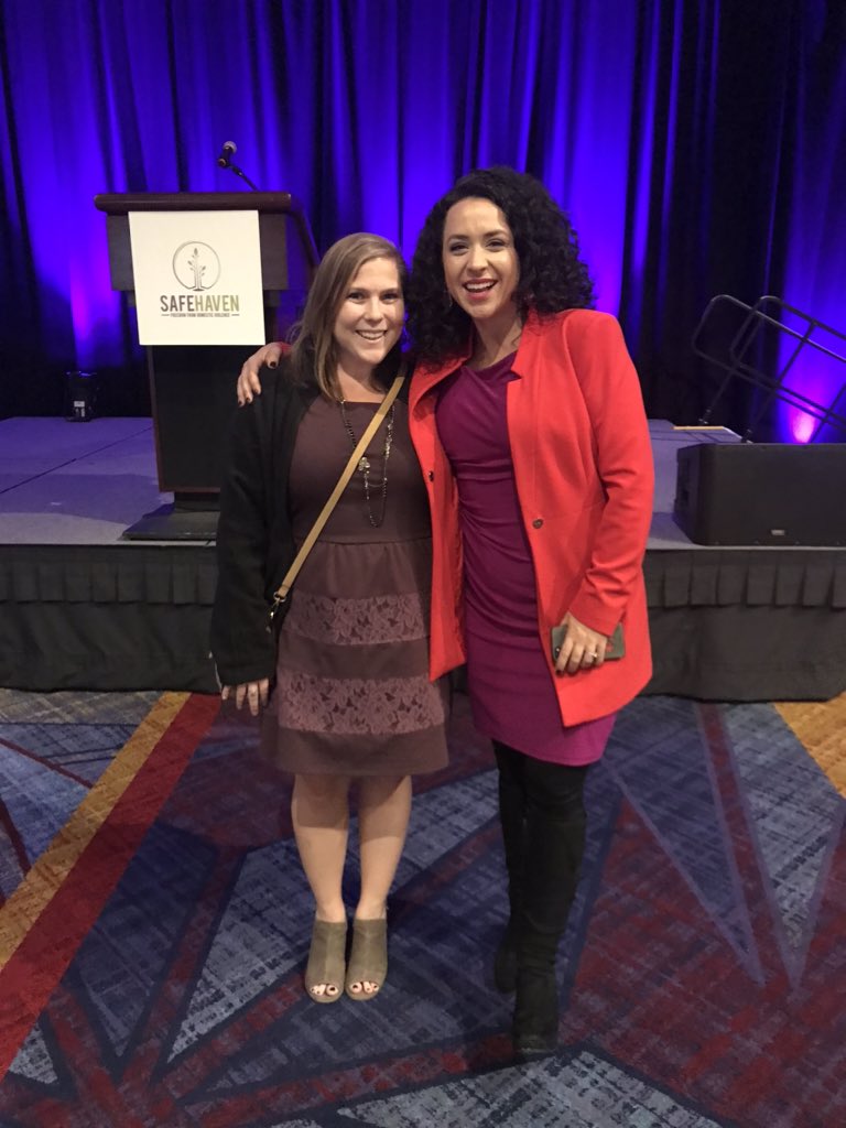 ln922010's tweet photo. Just met Hannah Davis from @News8Daybreak #iamup at the Safehaven’s luncheon! Such a great cause and a nerdy moment for me! https://t.co/tgoIcuocU3