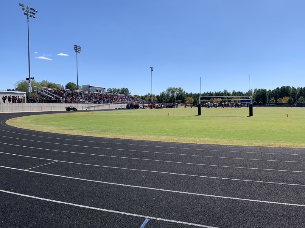 RAMtastic performances at our Homecoming Pep Rally at #MyRolesville! It’s a beaustiful day for some 🐏🏈!
