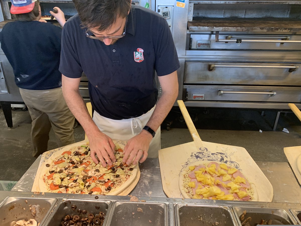 pagliaccipizza's tweet photo. It's hard work building the best crews in the business, but our new Senior Director of Training and Development is up for the job! Read more about John's journey in the company on our blog: https://t.co/vDAbT2seIs
#pagliaccipizza #promotefromwithin #pagliaccicrew #seattlecompany https://t.co/5JfaSQxSqJ
