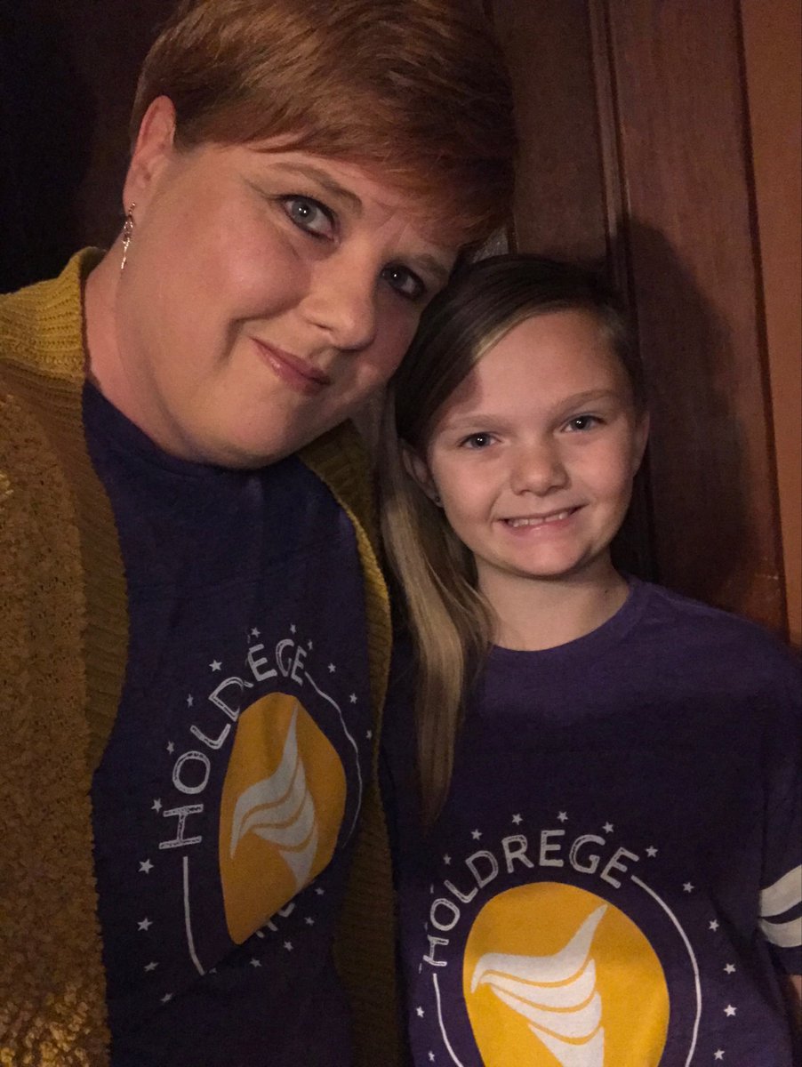 Twinning is winning!!  Like mother, like daughter!!  #twinningiswinning #thedusterway #holdregedusters