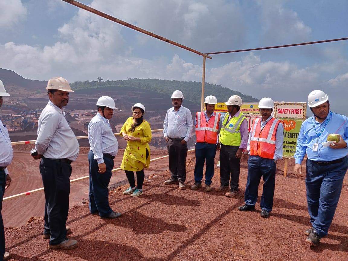 KCCL_Mines's tweet photo. Executive Director of Odisha Mining Corporation Mrs. P. Anvesha Reddy IAS visited mines and accommodation camp in daitari and gandhamardan site today. @odisha_mining @SM_Department https://t.co/3fcHDYStMj