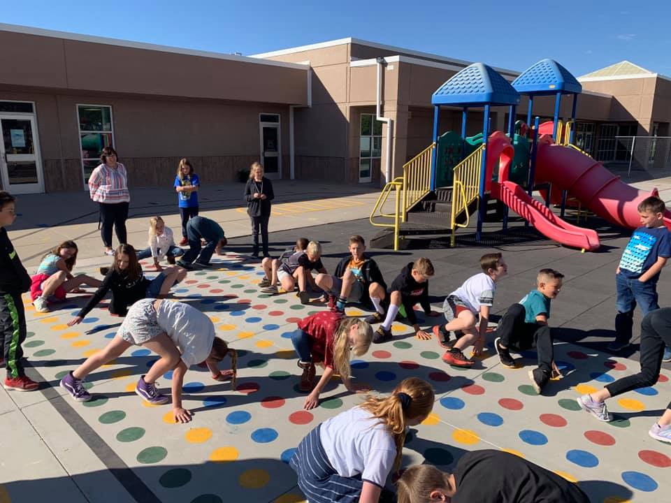 DVESdiamondback's tweet photo. Mrs. Leavitt's, Mrs. Bingham's and Mrs. Freebairn's classes won a Twister Party! All of the students demonstrated good behavior and awesome etiquette for the whole month of September in the Diamondback Diner! Great job! Congratulations! https://t.co/dGmrdujEJv