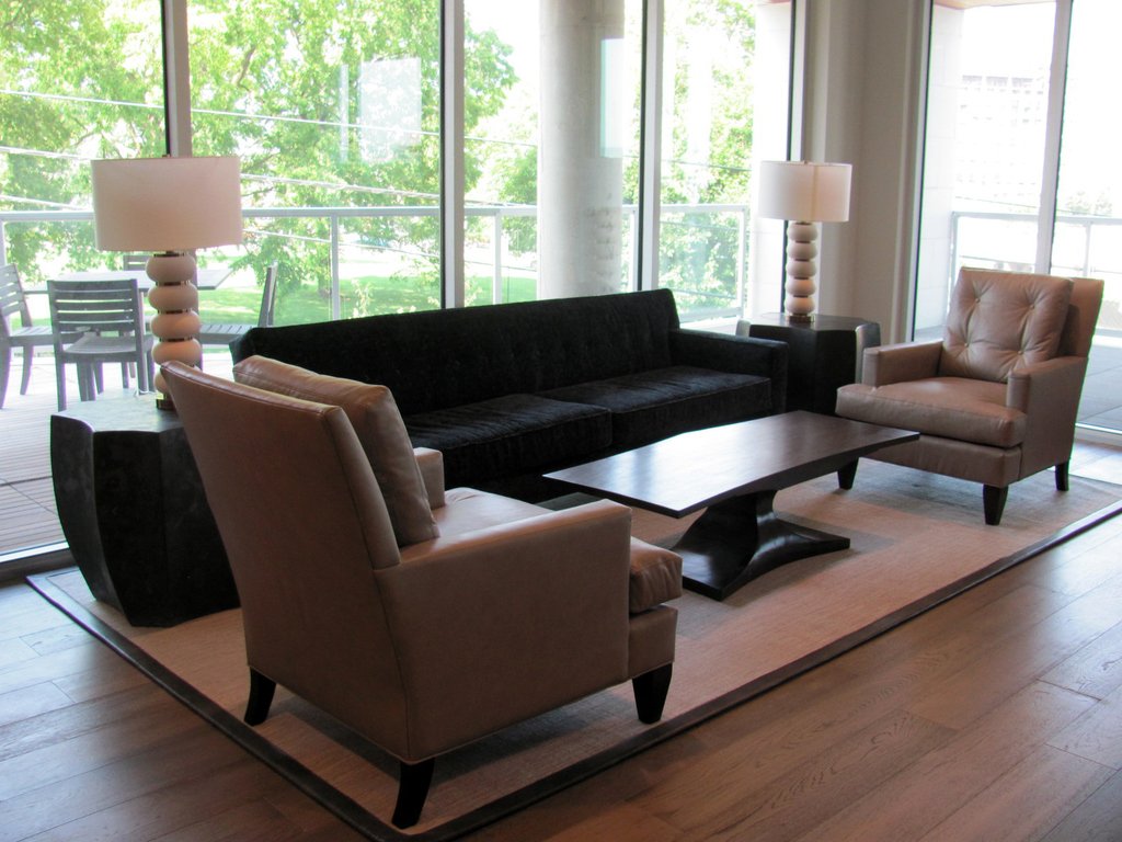 LaretCasella's tweet image. &quot;Perfect symmetry is when elements are mirrored over the axis and exactly the same on both sides.&quot; ~Learn Design Principles  ⁠
This well-balanced seating area pleases the eye making it inviting for all 😊⁠
⁠
#symmetryindesign #designprincipleofbalance #seatingareasymmetry