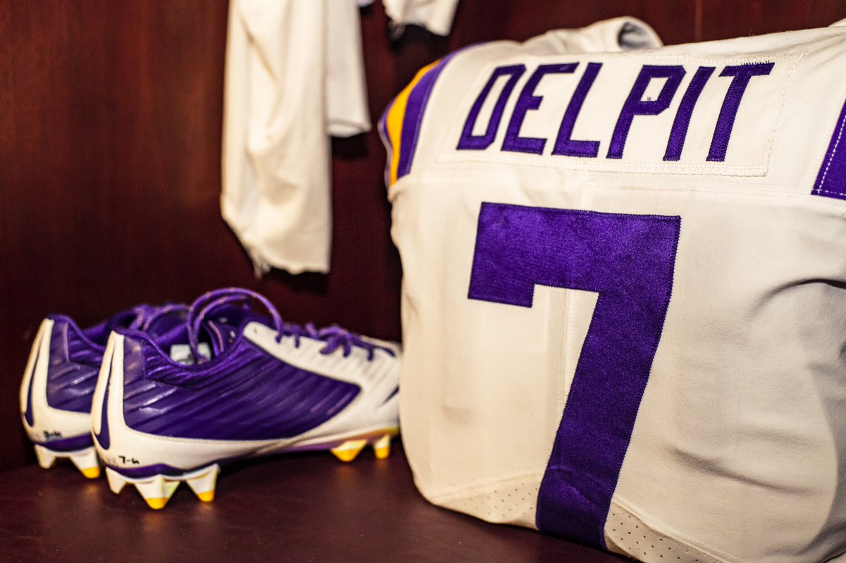 LSUfootball's tweet photo. 📍 Starkville, Mississippi https://t.co/BFDC0rJpK5
