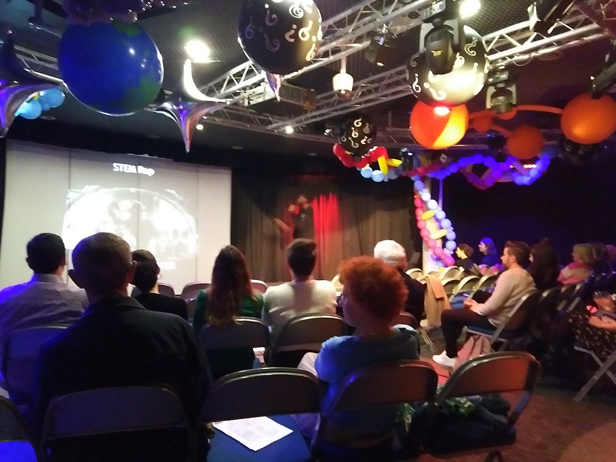 NorwichSciFest's tweet photo. Enjoying a spot of rap science at #ScienceAfterSix with @oortkuiper https://t.co/jM2aE9Ujiz
