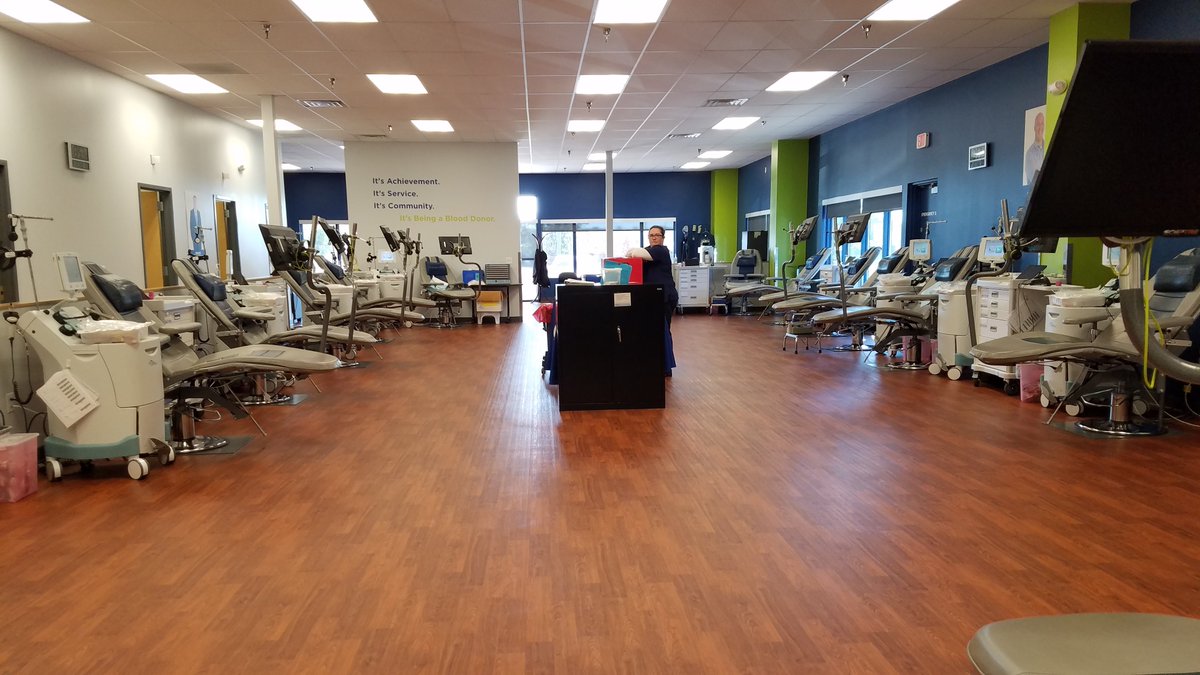 LifeServeBldCtr's tweet photo. Pitter-patter let's get at 'er! Our chairs are open and ready for you! Stop by one of our mobile blood drives or donor centers this weekend to give back to your #local community
#lifeservers #DonateBlood https://t.co/E3cicZOwOh