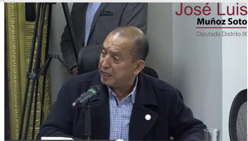 #ViernesdeTrabajo en el <a href="/CongresoHidalgo/">LXVI Legislatura de Hidalgo</a> con la #ComparecenciaPGJEH por parte del Procurador General de Justicia del Estado de Hidalgo el Licenciado Raúl Arroyo González, donde participé activamente a fin de conocer la situación de trabajo del Procurador dentro del Estado.
