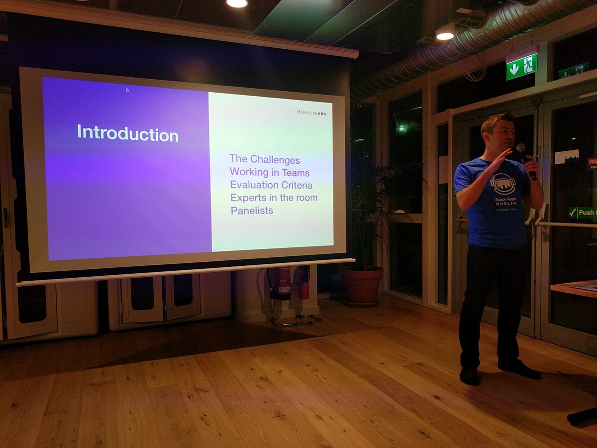 b_suarez1's tweet photo. Kicking off the nasa space apps challenge in dublin #NasaSpaceApps #DataScience  #Dublin https://t.co/1FoEgPRN9D