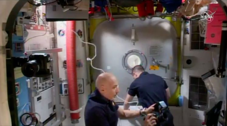 genejm29's tweet photo. #NASA #Expedition61 #EVA58 - EV Hatch closed and locked, transitioning to the re-press cue cards... .@astro_luca and .@AstroDrewMorgan standing by to bring the crew in. Stephanie Wilson turning things over to the ISS Crew. https://t.co/EOPOatB1dt