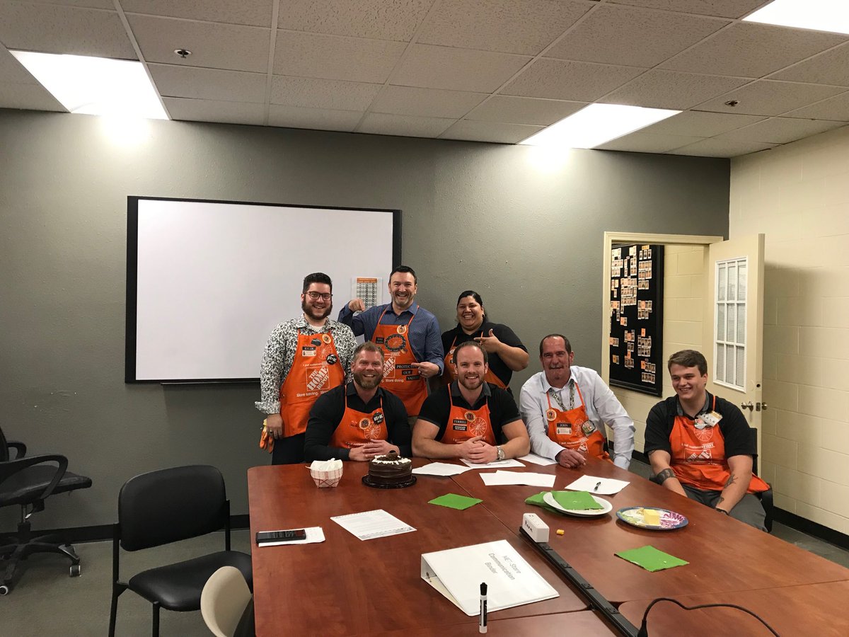 Great walk yesterday at 4712. Recognized the outstanding SD Lead Sonjia for ensuring great holding area integrity. Celebrated SM Jason’s birthday also!  Geez wish I was that young again😩😩😩