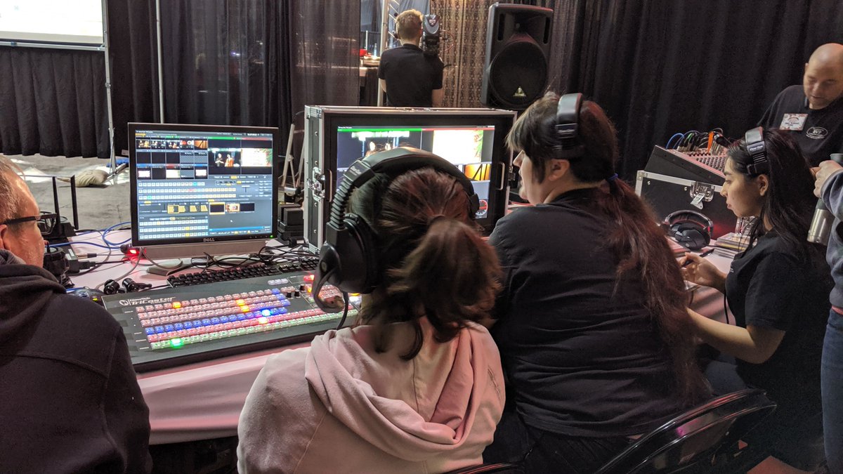 BatesProduction's tweet image. At the Tacoma dome for the second day of the holiday food and gift festival. Our @BatesTechnical #broadcastingvideoproduction #students getting Hands-On training and live streaming Puget sound area chefs.  #handsonlinelearning #batesBVP