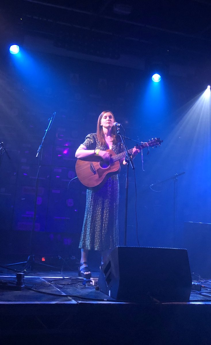 Maz O’Connor was wonderful in Manchester tonight. An effortlessly powerful voice and songs full of thought and emotion. Be sure to check out her new album which is out next Friday. #manchesterfolkfestival #folk #folkmusic