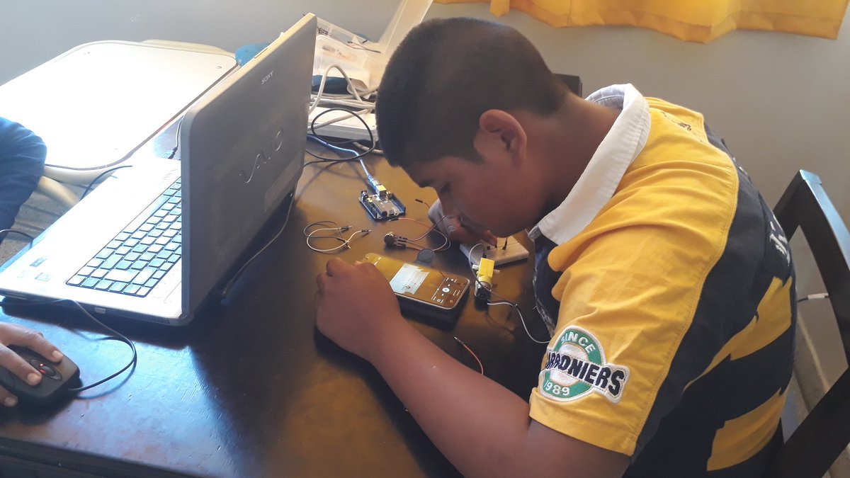 #ActividadesEnCPPS 
Taller de Robótica 

<a href="/fguillesaavedra/">GUILLERMO SAAVEDRA</a> <a href="/patriciapinasco/">Patricia Pinasco</a> <a href="/IvanaZotelo/">Ivana Zotelo</a> <a href="/miriamchaile/">Miriam Rosana Chaile</a>