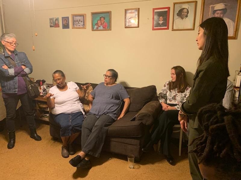 graceleefornyc's tweet photo. When the community comes together 2 talk abt the issues, thats when real change happens.Thank you TA Pres Aixa Torres and DL Jonathan Gardenhire 4 providing a cozy environment 4 us 2 gather & get 2 know each other. #MakeItHappen #AD65 #GraceLeeforNYC #SolutionsRevolution https://t.co/uwQ8QRyy9W