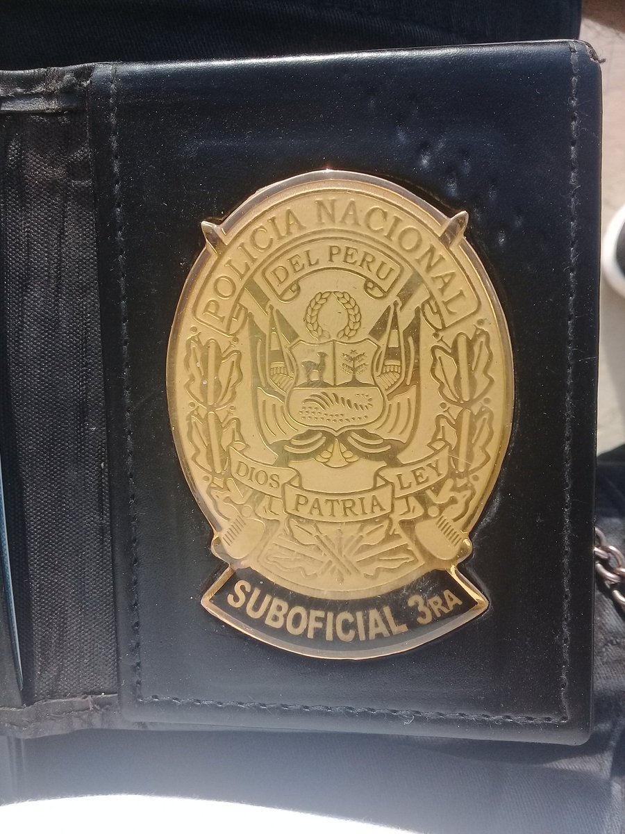 31Piuranito's tweet photo. Alguien tiene recuerdos con policias https://t.co/4ULJGBZcNY