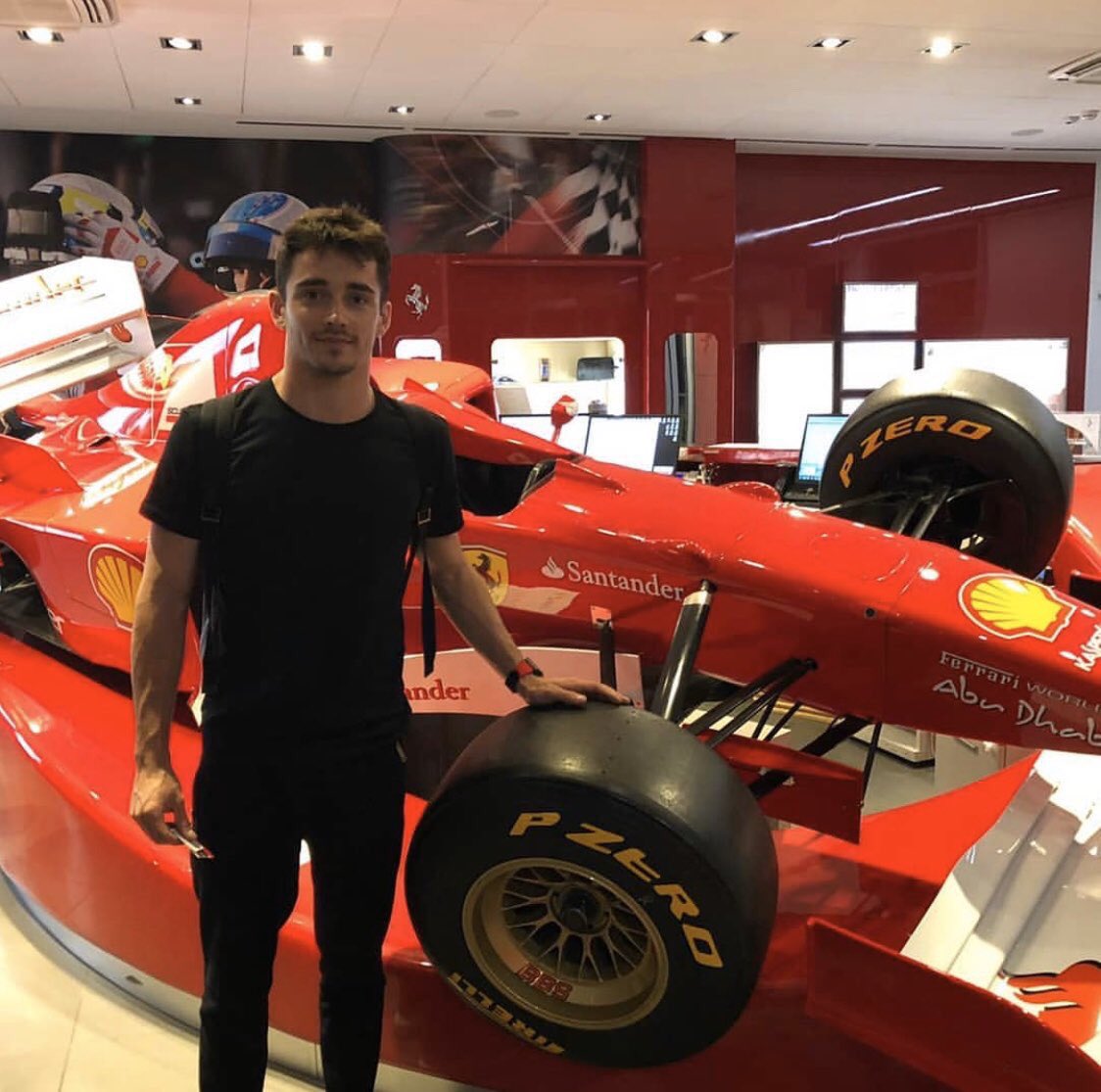 EHM1LJmXUAUXBwO?format=jpg&name=medium