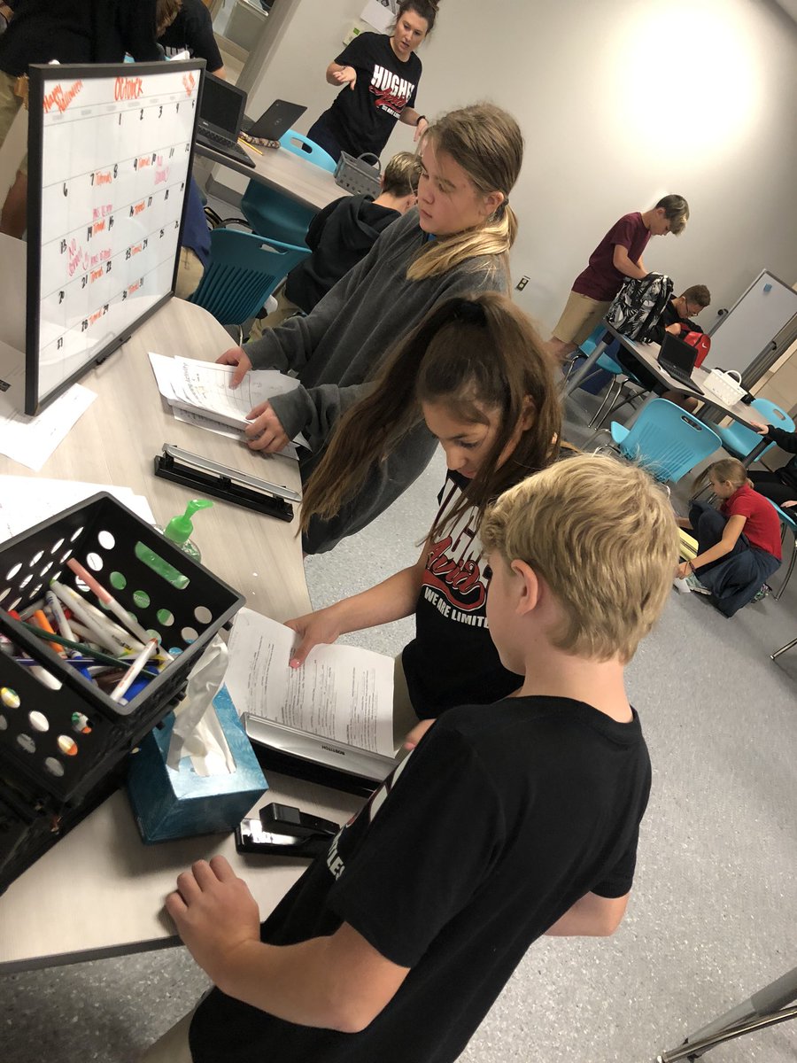 HughesHuskies's tweet photo. Avid 6th graders are getting organized! #avid #avidbinder https://t.co/aNG3bLE4Sf
