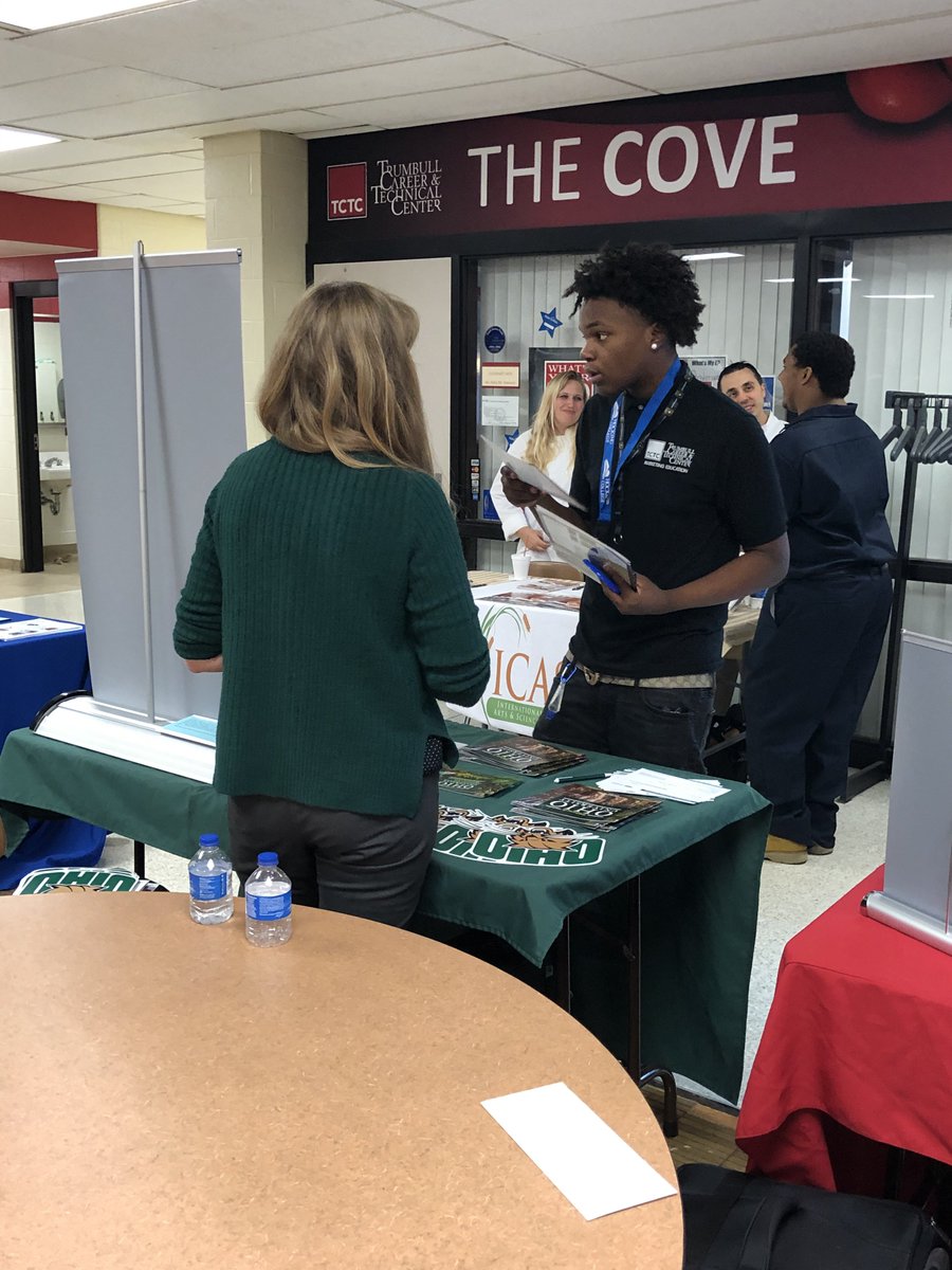 TCTCMarketingEd's tweet photo. Marketing Students discovering their “E” at our college/career fair.  @tctchome #capsnap Thanks to our guidance department for organizing this event! https://t.co/WrB18VWdTM