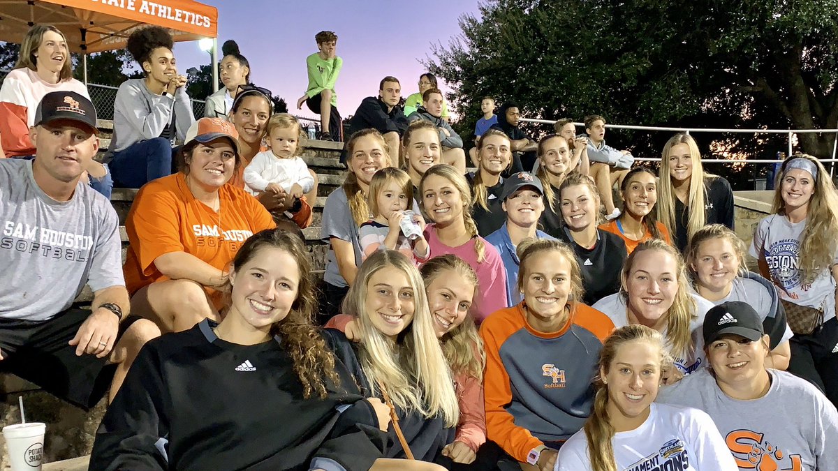 BearkatsSB's tweet photo. Out supporting fellow Kats! Good luck to our Women’s soccer team tonight #AthletesSupportingAthletes https://t.co/TO9QmkUt9e
