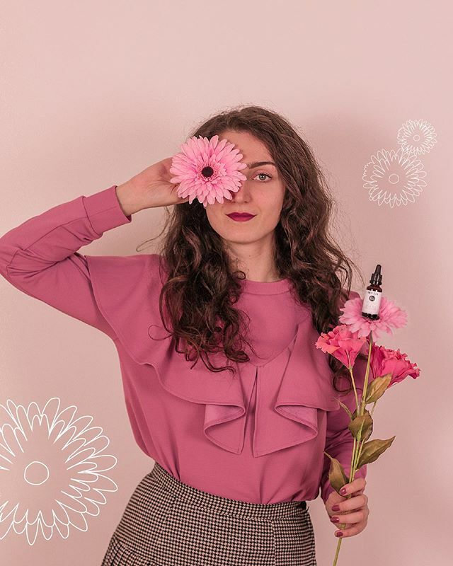 Il mio siero preferito! 💗 A mio avviso il migliore, è tra i prodotti bio e senza parabeni che mi stanno aiutando in questa lotta contro le allergie. 😔
Il F09 di @olivedaofficial! 💕 #myOLIVEDA
.
.
Il “Servizio di Bellezza Personalizzato” è GRATUITO su… ift.tt/2BljqbQ