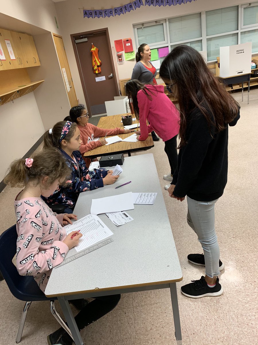 RoadLatimer's tweet photo. Voting day @RoadLatimer #StudentVoteCanada #studentvote2019 @Surrey_Schools #sd36learn https://t.co/XEZjX0rxZ3
