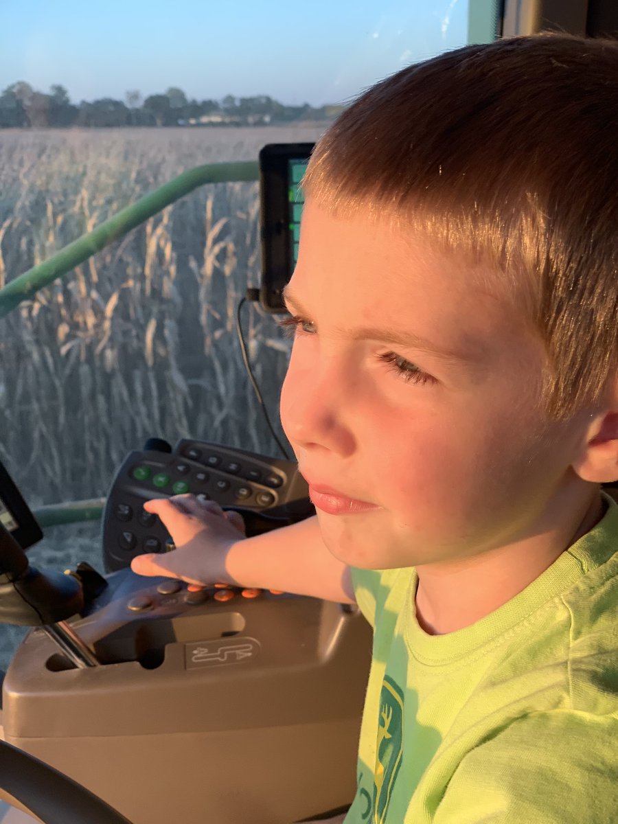 leecurbyfarms's tweet photo. First solo run in the “grown up seat” while Dad rides in the “kids seat” #farmkid #combinenap https://t.co/unDmSTH3Yy