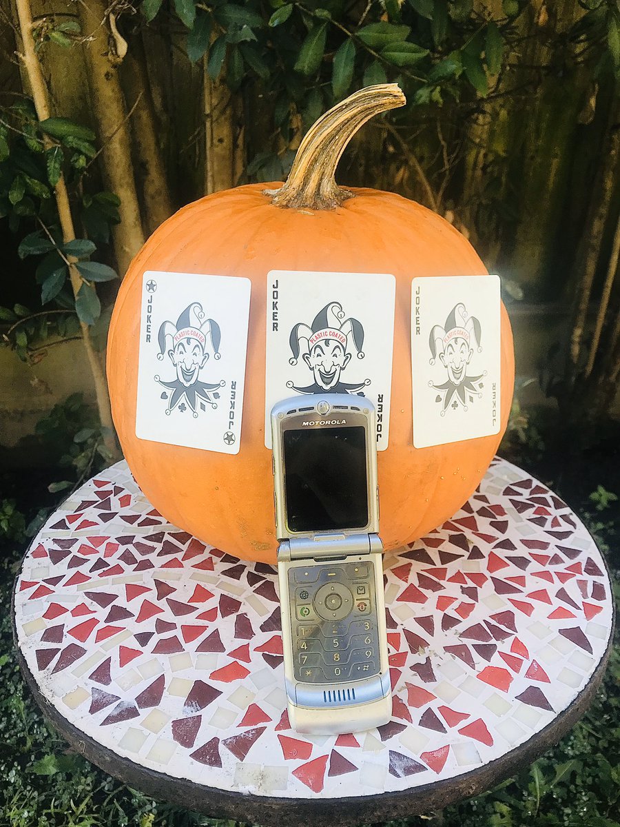 vprpartypodcast's tweet photo. Guess who this PUMPkin is??? #PumpRules #VanderPUMPkins #PUMPkins #vanderpumprulesparty https://t.co/sBYLvNVoEQ