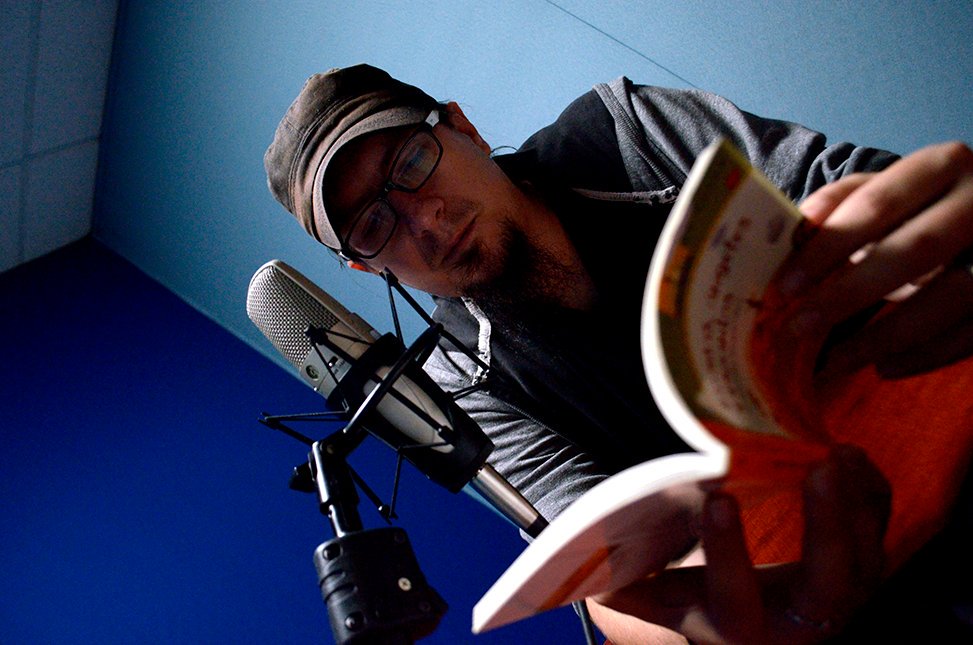 ChiquitasLetras's tweet image. Ya llega el nuevo #Episodiochiquito de #LetrasChiquitas a través de los canales de la @DRTVUASLP 88.5 FM en #SanLuisPotosí y 91.9 FM en #Matehuala a través de #RadioUniversidadUASLP 

Llegan los #Monstruos con recomendaciones de @OceanoTravesia @OceanoMexico y @SMMexicoOficial