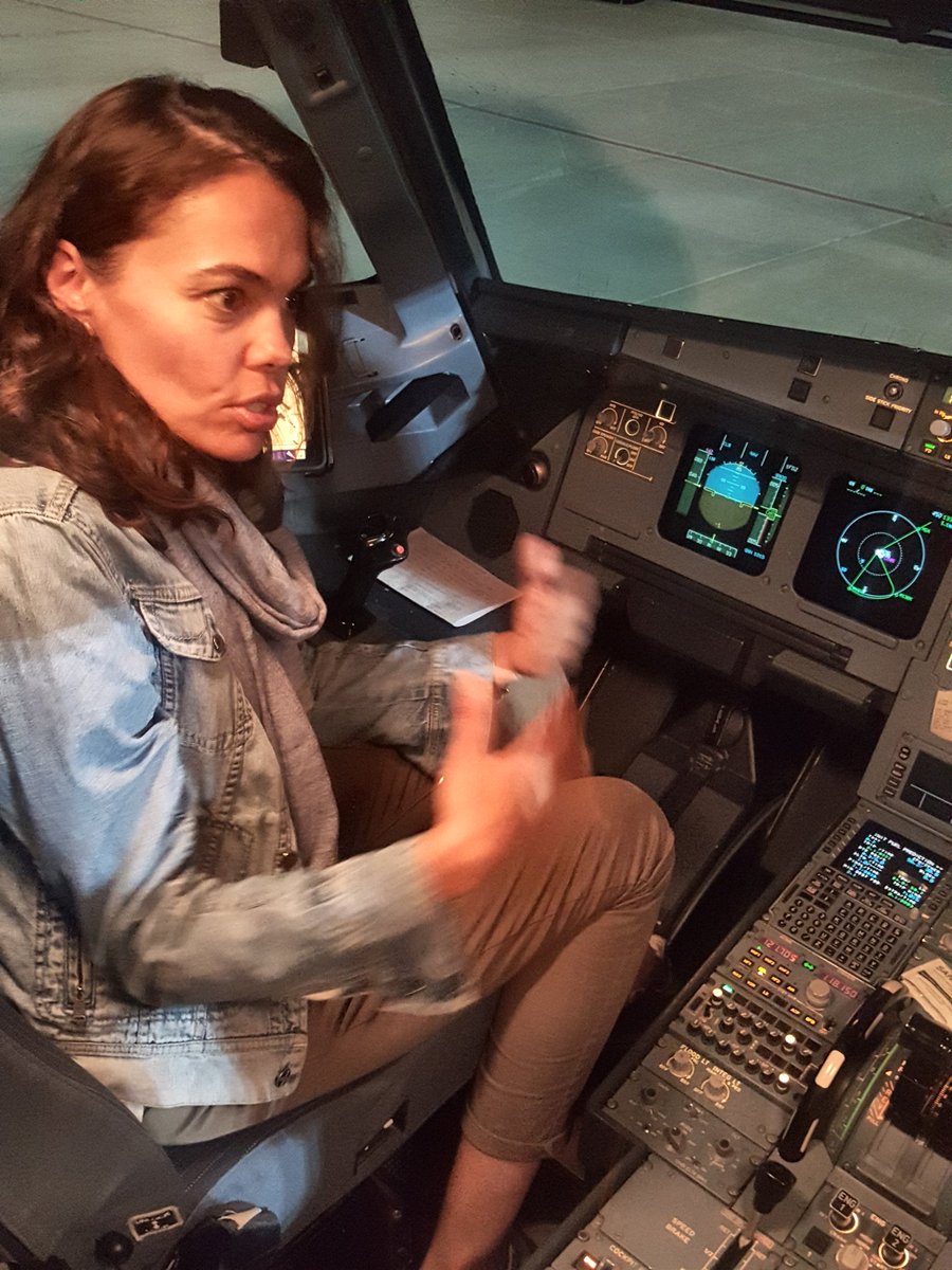 FBS_Exams's tweet photo. Good news: we are all aboard our plane. Slightly more annoying news: the flight is delayed by 1hr due to London weather (😲?!) The pilots kindly invited us to the pit and answered our questions. Any schience led degree can lead to this exciting career! #FBSMalaga2019 https://t.co/YhXVY3fZ9B