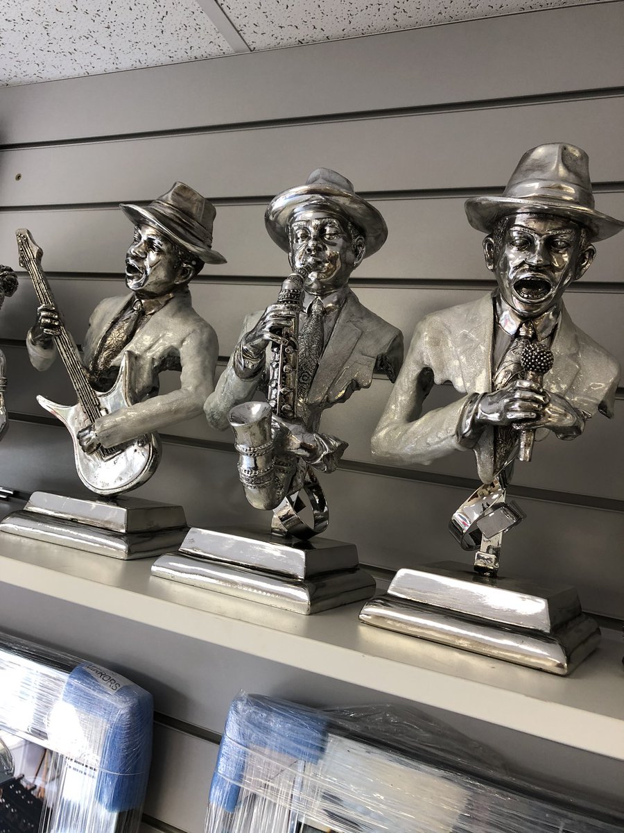 A2BBeds's tweet photo. We’ve got fantastic new ornaments in stock right now 🤩 @A2BBeds 

#FridayThoughts #localbusiness #sunderland #Newcastle #northeast #ornament #sale https://t.co/ULFkepSkEB