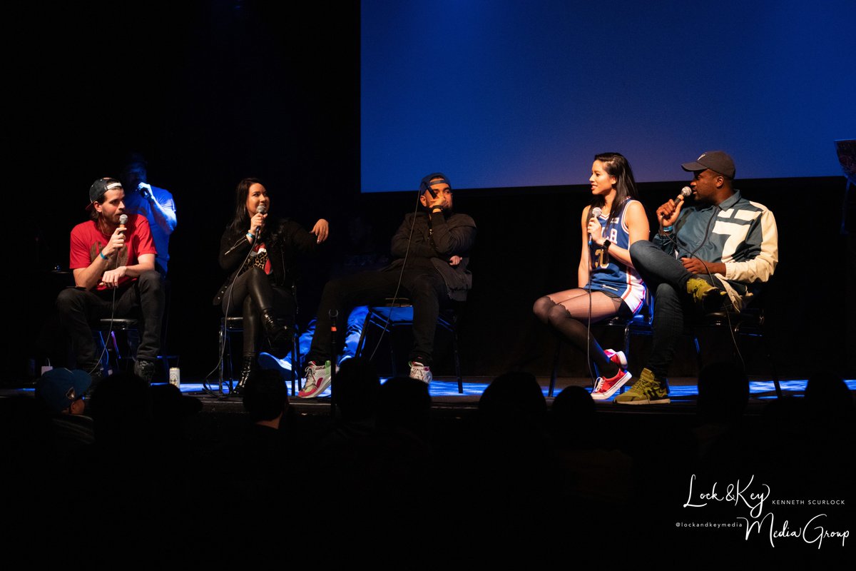 Jade_Hoye's tweet photo. LIVE POD AT THE INDEPENDENT | SAN FRANCISCO | OCT 12

BOMM | BUDS | WARRIORS | CINEPHOBE | MAILBAG

@BigWos @talkhoops @tomhaberstroh @SherwoodStrauss @DarthAmin @Travonne @Jade_Hoye @pikachuliu @nitzbluv @AndyKHLiu @samesfandiari @loganmmurdock 

Listen: https://t.co/grLod8GboG https://t.co/h6tZdtjBHp