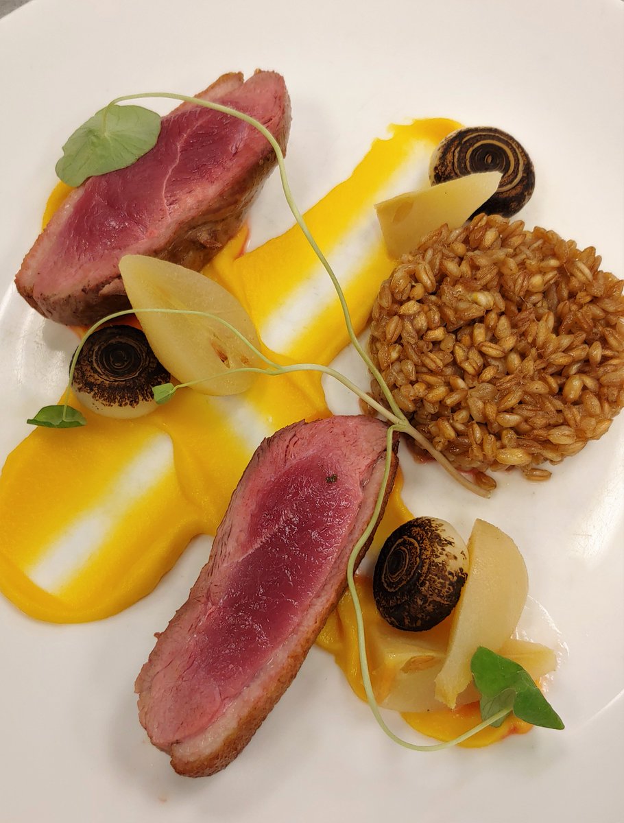 Savor fresh Sea Bass, Maple Leaf Duck and Beet &amp; Burrata salad among other popular favorites on the new fall menu theballantynehotel.com/dining/gallery…