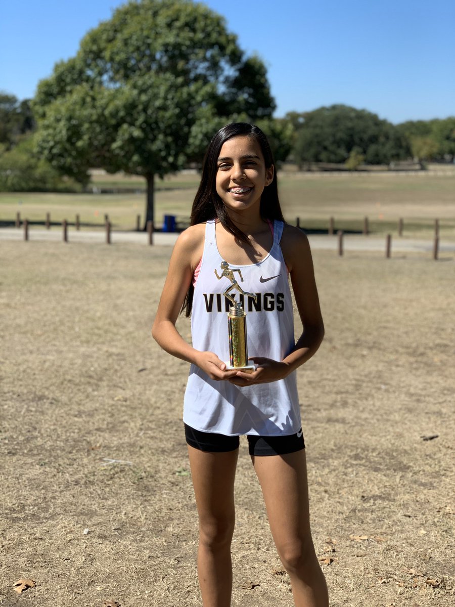 VikingssXC's tweet photo. Viking XC District Results:
—Jessica Suárez qualified for regionals! We will be in Corpus on the 28t.
—Varsity girls overall placed 4th!
—JV girls overall placed 4th!
—ALL Varsity boys ran a PR!
—6 out of 8 boys ran a PR!

We are very proud of ALL our runners💛#VikingPride #NVXC https://t.co/9LzCvhC1z2
