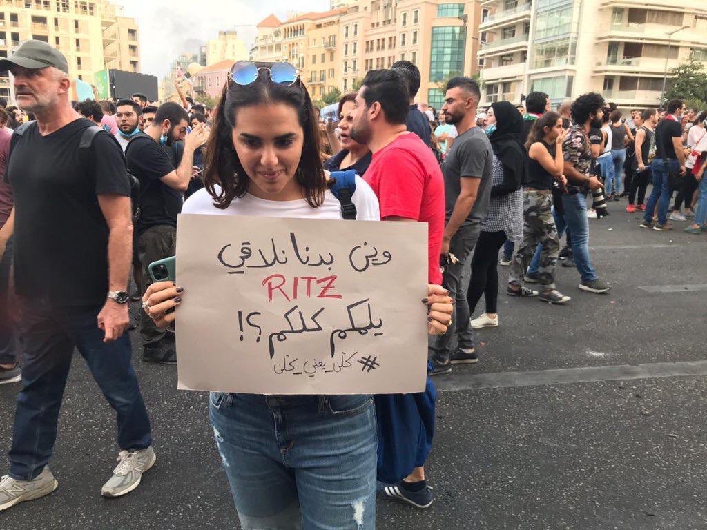 meshaluk's tweet photo. بات يش��ل ظاهرة استثنائية تستحق الدراسة لتأثير حربه على التطرف والفساد على كل شعوب المنطقة! فبرغم مشاركة بعض الشعوب بلا وعي في حملات التشويه ضده الا انهم عندما يفيقون من سكرتهم ويأتي وقت الحقيقة لا يجدون إلا ان يدعوا الله ان يرزقهم احدا مثله! https://t.co/FtSlh7jRBY
