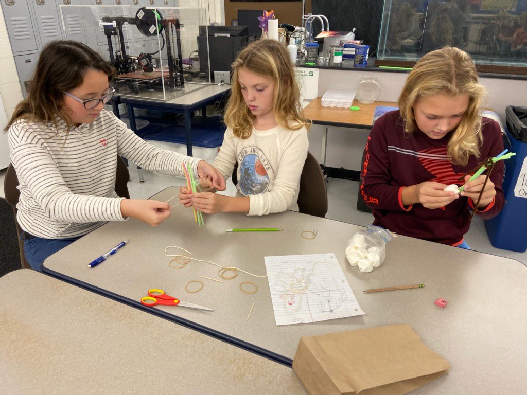 sea_girt's tweet photo. #marshmallow suspension challenge #STEM #handsonlearning #figurethingsout #sges #teamwork https://t.co/wezhciTE7v