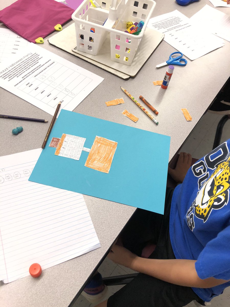 Shoutout to <a href="/miss_emerson321/">Shelby Emerson</a>! Her students were so engaged creating Area Robots today!! #bebold #betheone #iamwfisd #jagtweet <a href="/jagsofjefferson/">Jefferson Elementary</a>