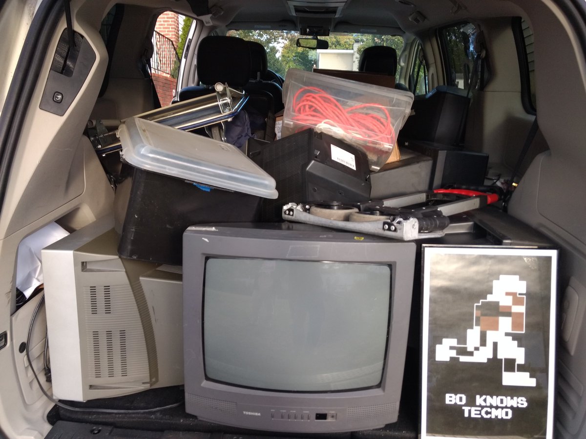 nytecmo's tweet image. All packed up for tomorrow! #NYTecmo #TecmSuperBowl #TecmoBowl