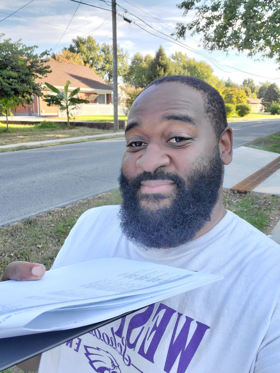 joe4d4's tweet photo. #joefafo is hitting the streets and knocking on doors in #district4. If you see us, honk and wave! https://t.co/yk5trBCNm4