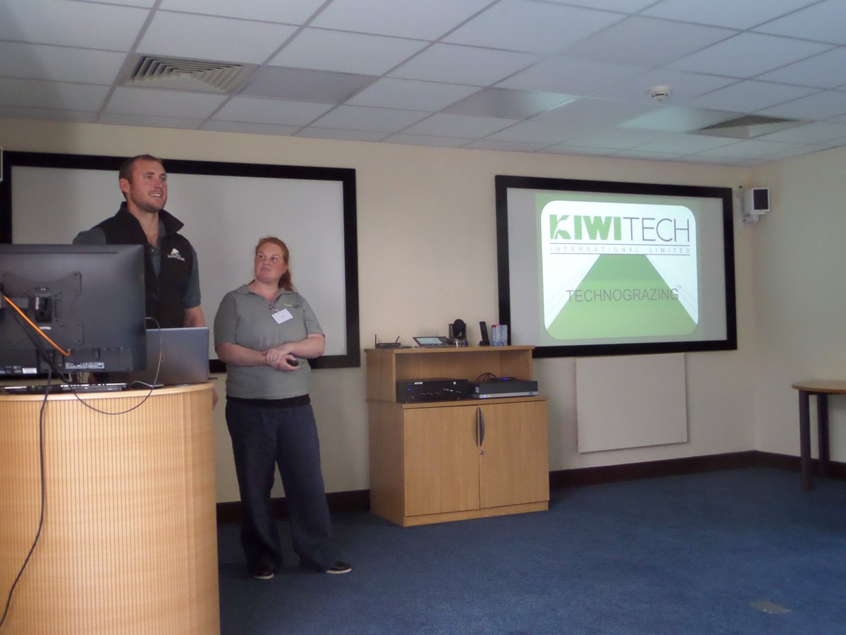 PrecisionGraze's tweet photo. Pleased with provisional results of #technograzing vs #setstocking trial @Rothamsted.  Great to have Laura Weir across from @KiwitechNZ.  Thanks to those who joined us and side stepped the showers to visit the cattle! https://t.co/X1NLj4rJ7U