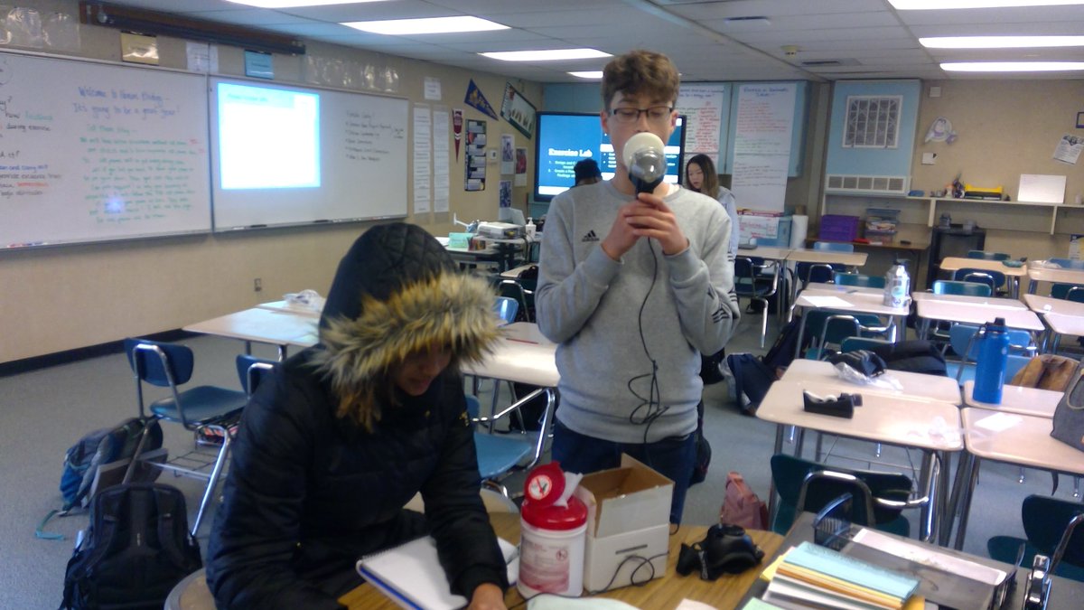 n_beddes's tweet photo. And now students are investigating the effects of exercise at high altitude using high altitude training masks like Marshawn Lynch! #BioWithBeddes https://t.co/8b9Ke93Sob