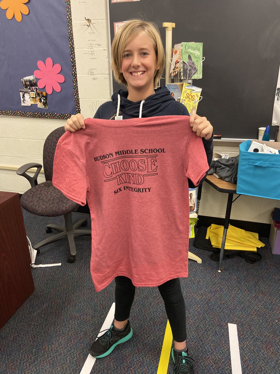 Mrs_VickyCulver's tweet photo. 6 Integrity had so much fun making team t-shirts! Proceeds will be donated to @LemonsOfLove14, who provide goodie bags for cancer patients. @muhawk2000 @FootballOC @Jols2 @Mrs_killeen #hmspics #6Integrity Wear your team shirts every Monday! https://t.co/aJm2fXZb4f