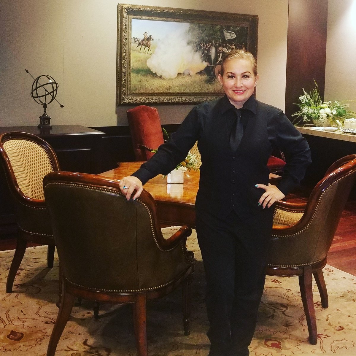 OlgaBartender's tweet photo. At a 50th anniversary celebration party for a Law Firm. Galleria Tower ll. #houston #olgabartender #cocktails #bartender #party #margaritas # https://t.co/igAoMKafck