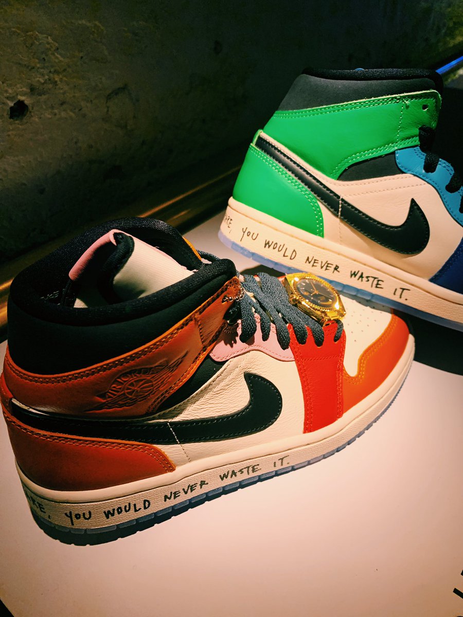 ariivory's tweet photo. Lol @Nike @Jumpman23 ...determined to turn me into a sneakerhead. I’m ok with it. These are fire! #FearlessOnes https://t.co/2pbngvDf9C