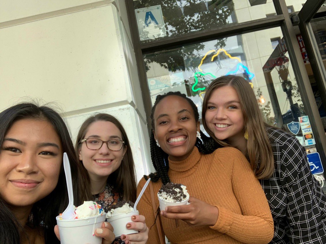 DrexelPrssa's tweet photo. Made a little sweet pit stop before attending the Keynote Session with Will Collie #PRSAICON #prssaic #drexelprssa https://t.co/EvRbdiFz4V