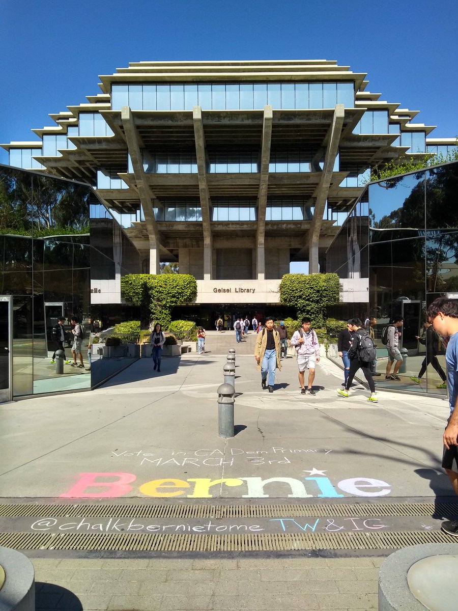 ChalkBernieToMe's tweet photo. Chalk 8 at UCSD. https://t.co/XIv9HS8JgE