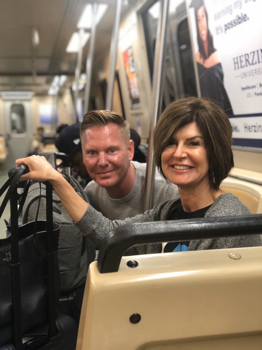 txgohogs's tweet photo. Great trip to Atlanta to visit with the teams. Had the opportunity to attend Dan’s Town Hall, an AWF event and some meet and greets. Ended the trip with a ride on the Marta. Always an adventure with this crew! #lifeatATT #FinanceRocks https://t.co/5ZKBkns9tD