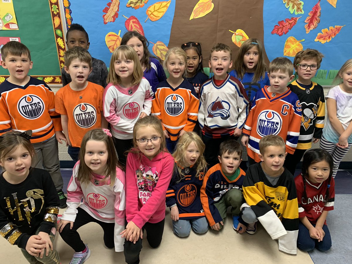 MrsRehmansClass's tweet photo. Jersey day😊 https://t.co/rFBePeNUjB